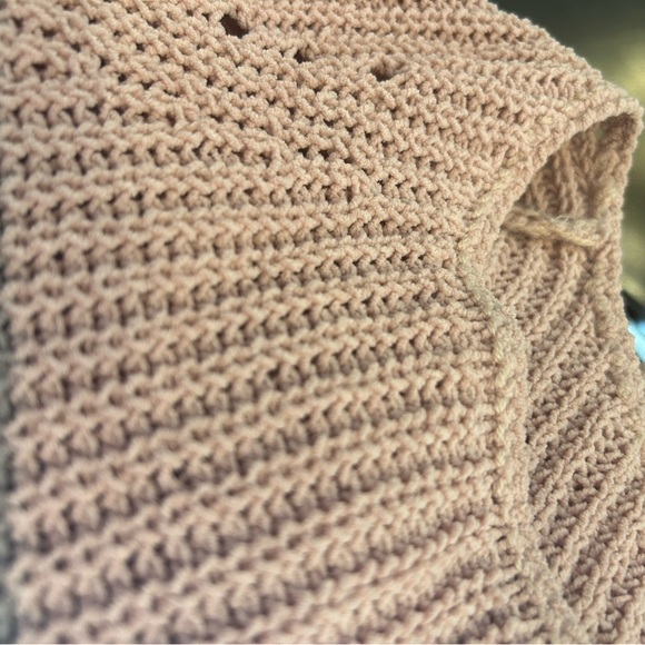 Stripped Pink brown and white XL knitted sweater - Picture 5 of 7